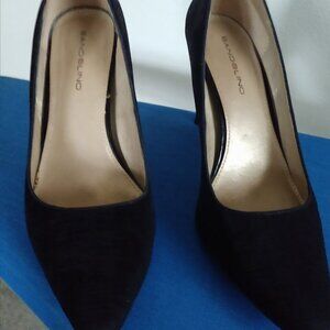 Bandolino black dress pumps